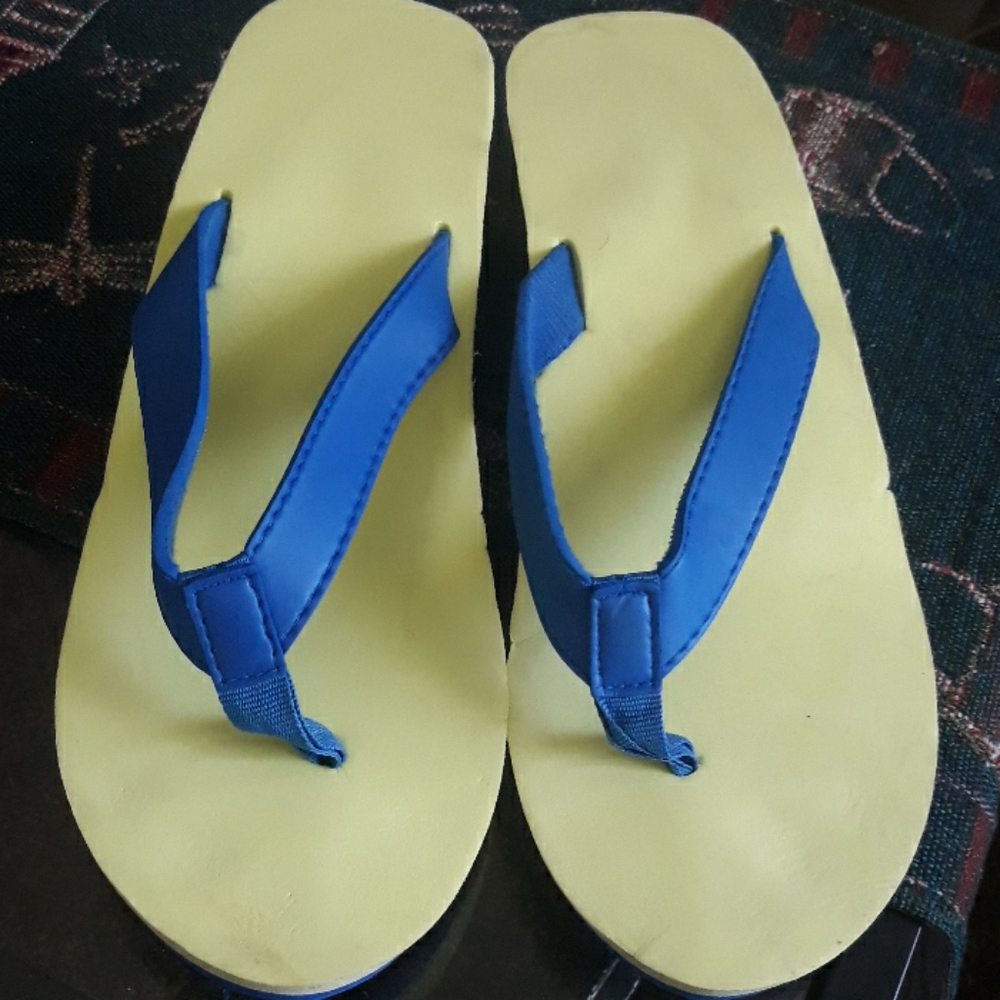 💙💛SANDLES - Picture 2 of 4
